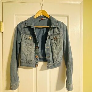 Divided by H&M crop denim/jean jacket-light wash size 6 (fits like a small)